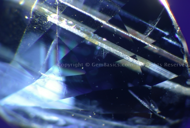 Boehmite and polysynthetic twinning in magmatic sapphire